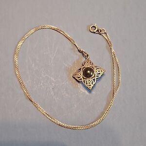 Sterling silver Celtic knot neclace